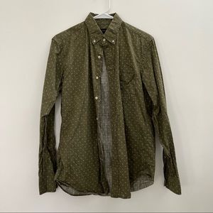 Small J Crew Mens green button up long sleeve cotton shirt